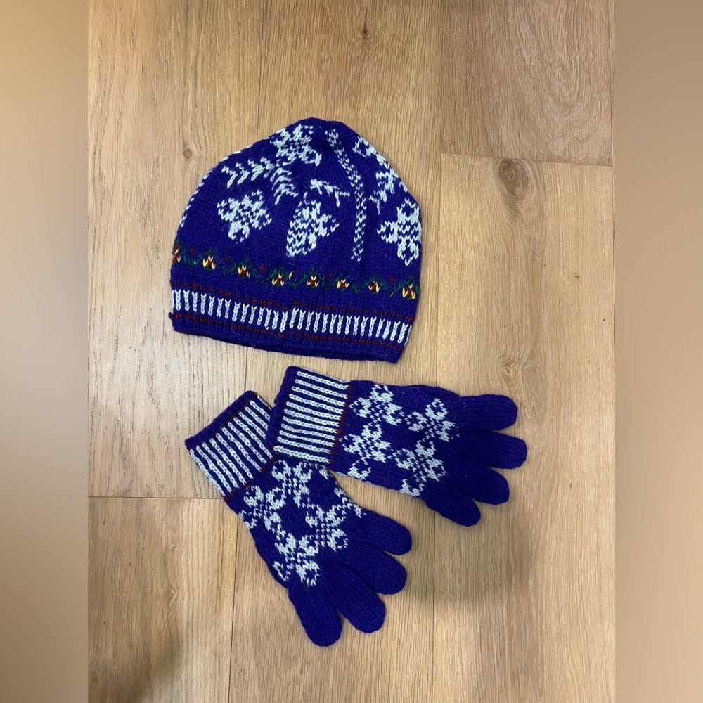 NWOT Womens MOTIF 100% Wool Purple* Knit Hat/Gloves